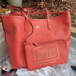 Coach Reversible City Tote In Signature Canvas With Tossed Peony Print